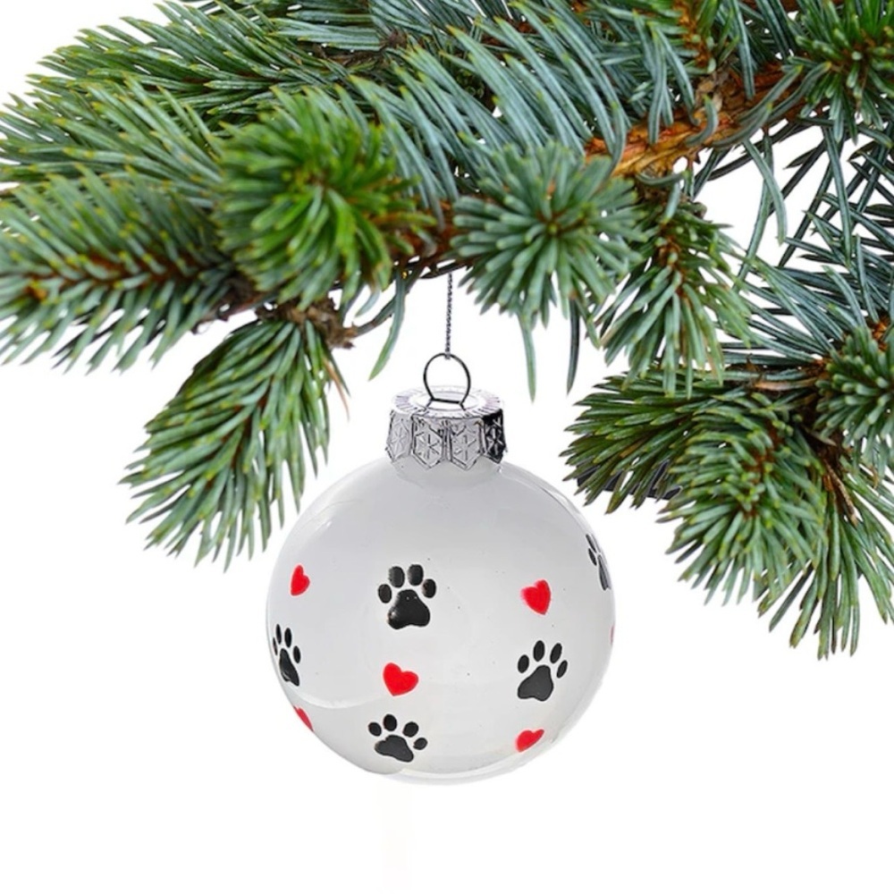 Six Paw Print and Heart Holiday Ornaments from Casadรฉcor